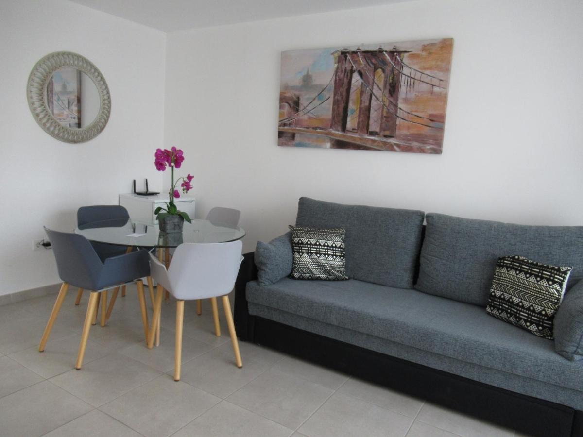 קורלחו La Rosita Sun Apartments, By Comfortable Luxury מראה חיצוני תמונה