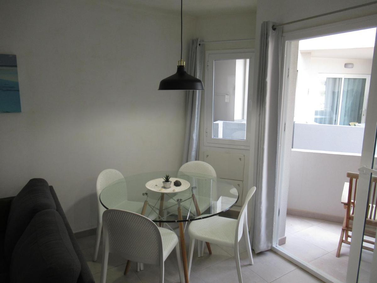קורלחו La Rosita Sun Apartments, By Comfortable Luxury מראה חיצוני תמונה